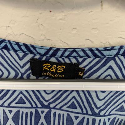 #618 X-Large  and Large Colored Tops