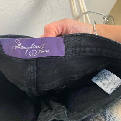 #630 Not Your Daughters Black Jeans Size 4