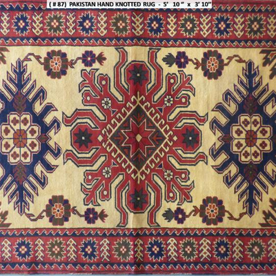 Persian Rugs Kilims has been made in the cities of Persia, Made with 100% natural wool and Cotton, vegetable dyed and knotted by hand.