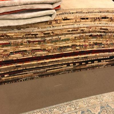 Persian & Oriental  Rugs Kilims on different sizes and designs,  Made with 100% natural wool and Cotton, vegetable dyed and hand knotted .