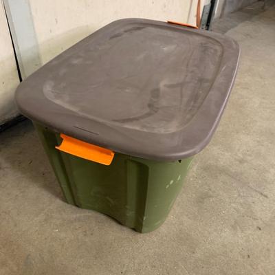 #655 Bella 30 Gal storage Bin
