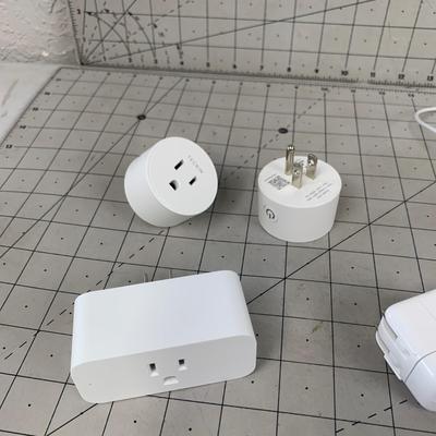 #662 Apple Charger and Charger Heads