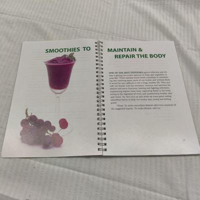 2002 SMOOTHIES & ICE TREATS RECIPE BOOK