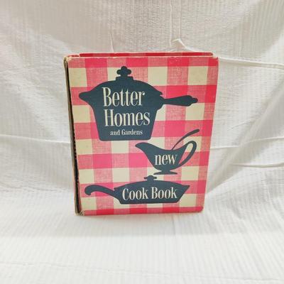 1950'S BETTER HOMES AND GARDENS NEW COOKBOOK