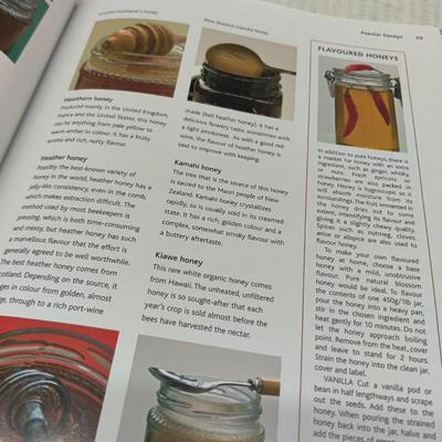 2008 THE BOOK OF HONEY