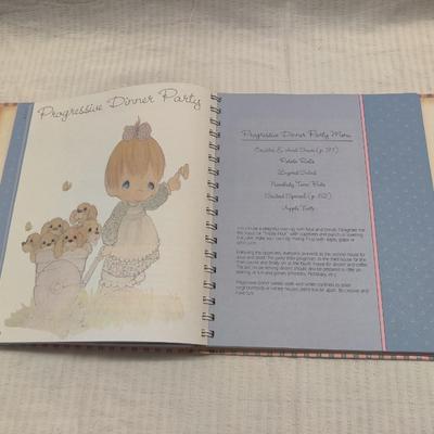 1989 THE PRECIOUS MOMENTS COOKBOOK