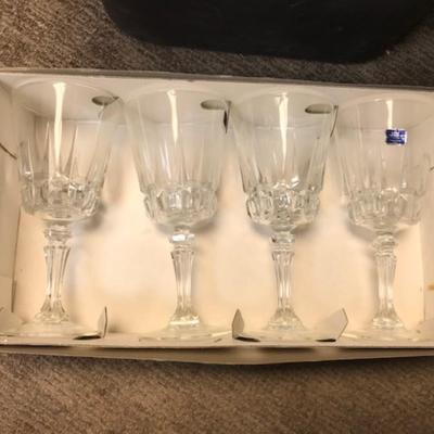 set of 4 crystal glasses