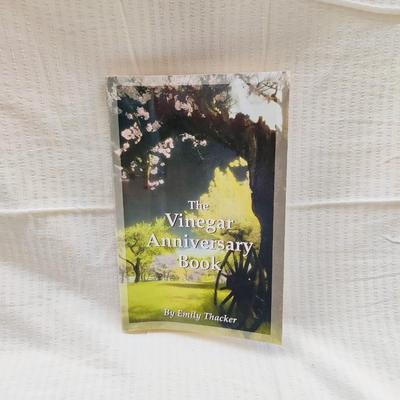2006 THE VINEGAR ANNIVERSARY BOOK by EMILY THACKER #2