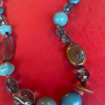 Cute blue bead necklace
