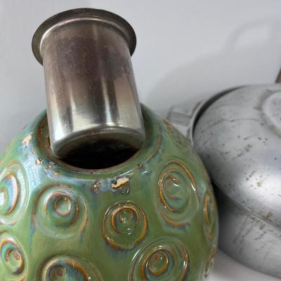 Australia Aluminum Kangaroo cooker pot, enamel pot, bells, glassware