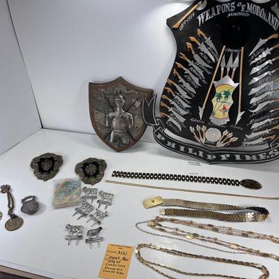 Heraldic Decor, and Jewelry, Philippines knives and crest,  Jewelry, Cheese markers