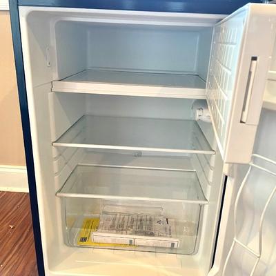 NEW FRIGIDAIRE MINI FRIDGE with Freezer