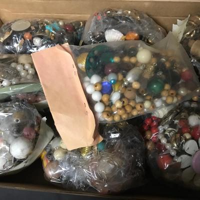 BOX OF ESTATE JEWELRY