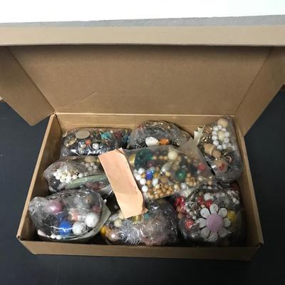 BOX OF ESTATE JEWELRY