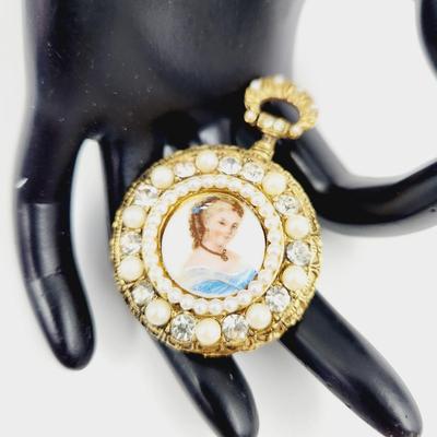 VTG SIGNED BSK LIMOGES MADE IN FRANCE FEMALE FIGURAL WATCH STYLE BROOCH