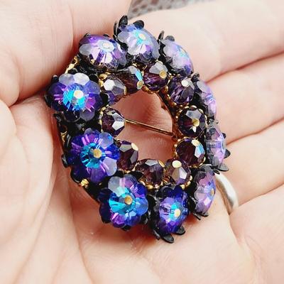 ABSOLUTELY STUNNING BLACK TONED RHINESTONE BROOCH
