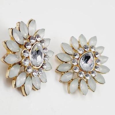 STUNNING CUT GLASS & MOTHER OF PEARL EARRINGS