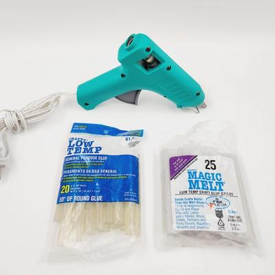 ELECTRIC GLUE GUN W/ GLUE STICKS