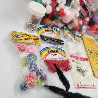 FLUFFY BALLS, PIPE CLEANERS & EYES - OH MY
