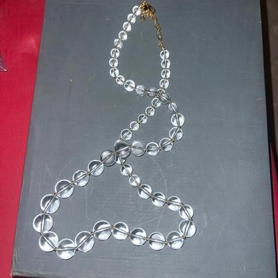 Cute clear bead necklace