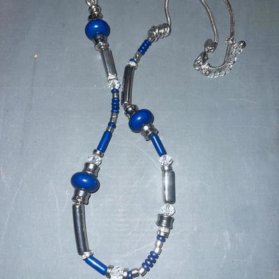 Nice Chicos necklace