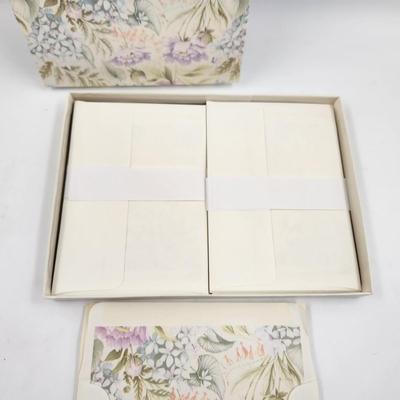 BEAUTIFUL FLORAL STATIONARY SET