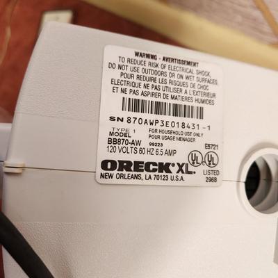 Oreck XL Portable Handheld BB870-AW