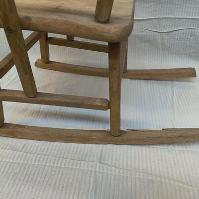 VINTAGE CHILDREN'S WOOD ROCKING CHAIR