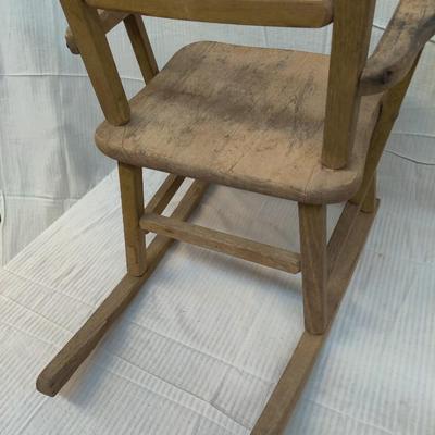 VINTAGE CHILDREN'S WOOD ROCKING CHAIR