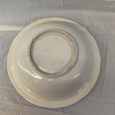 VINTAGE VICTORIAN STYLE FLORAL WASH BASIN AND PITCHER