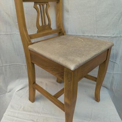 VINTAGE COTTONSMITH FURNITURE MFG. CO. SEWING MACHINE CHAIR WITH STORAGE