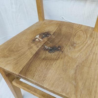 VINTAGE CHILDREN'S SOLID WOOD CHAIR