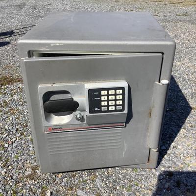 192 Sentry Safe Electronic Fire Safe