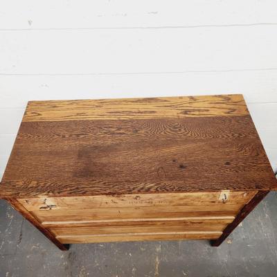 ABERNATHY TIGER WOOD DRESSER W/ MIRROR