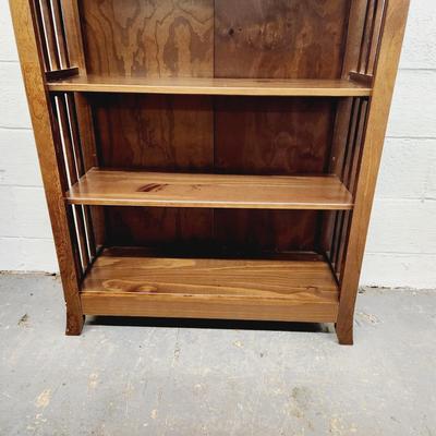 FANTASTIC ADJUSTABLE WOODEN SHELF