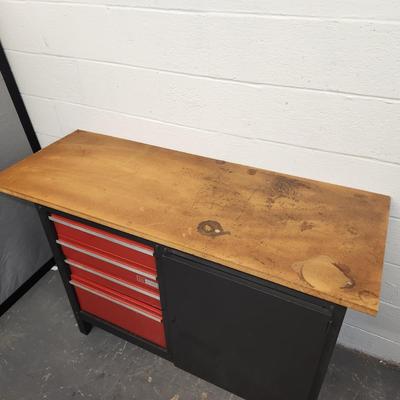LARGE CRAFTSMAN WORK BENCH & TOOL CABINET