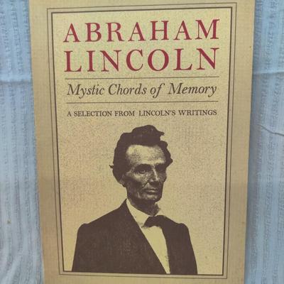 1984 ABRAHAM LINCOLN - MYSTIC CHORDS OF MEMORY: A SELECTION FROM LINCOLN'S WRITINGS