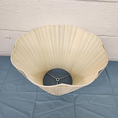 NICE LOOKING LAMP SHADE #2