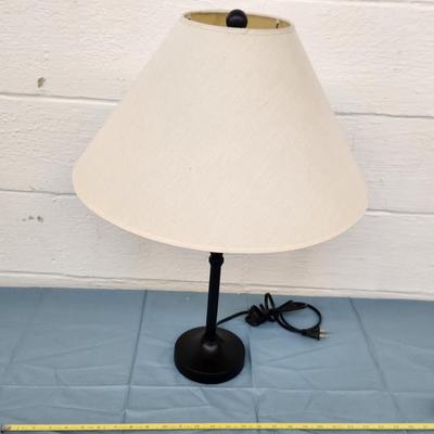 FANTASTIC BLACK METAL TABLE LAMP