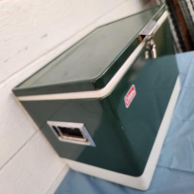 VINTAGE COLEMAN GREEN COOLER