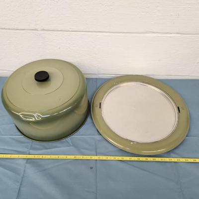 VINTAGE WEST BEND GREEN METAL CAKE CARRIER