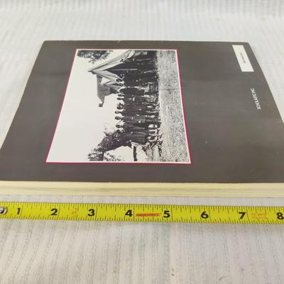 1987 LINCOLN - A PHOTOBIOGRAPHY by RUSSELL FREEDMAN #1