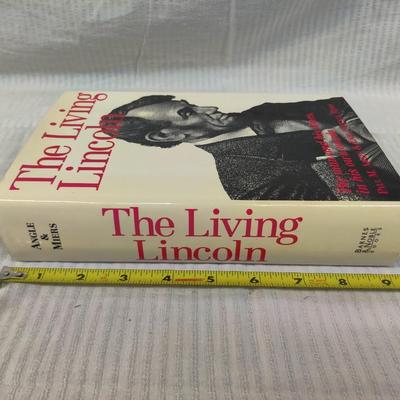 1992 THE LIVING LINCOLN by ANGLE AND MIERS
