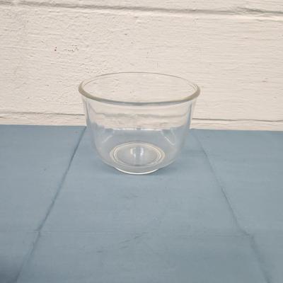 VINTAGE GLASS MIXING BOWL