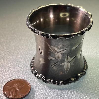ANTIQUE SILVER PLATED NAPKIN RING c. 1890