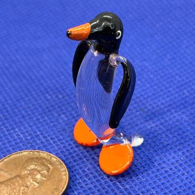 1-1/2â€ TALL BLOWN GLASS PENGUIN