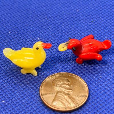 TINY BLOWN GLASS DUCKS PAIR