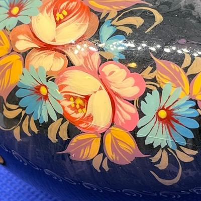 FABULOUS RUSSIAN EGG ARTIST SIGNED