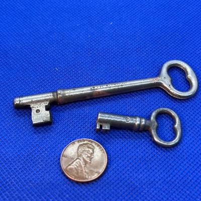 ANTIQUE SKELETON KEYS X 2