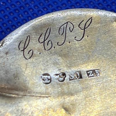 1800â€™s SILVER PILL BOX â€œMINNEâ€ HALLMARKED